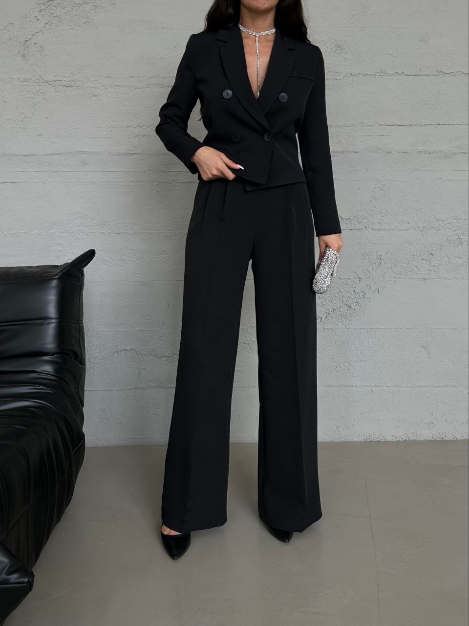 19918609-85C1-4ADD-A273-DB725E610380 Costume Classique Mini Veste – Image 1