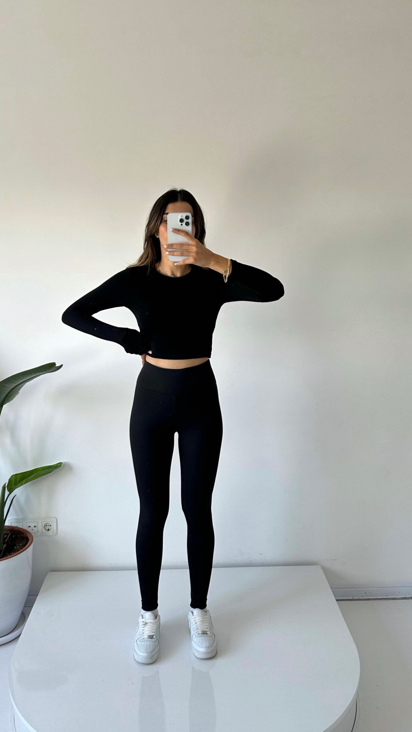 2D07F64F-F676-45AE-8912-10923E6858D5 Collants côtelés noir – Image 1